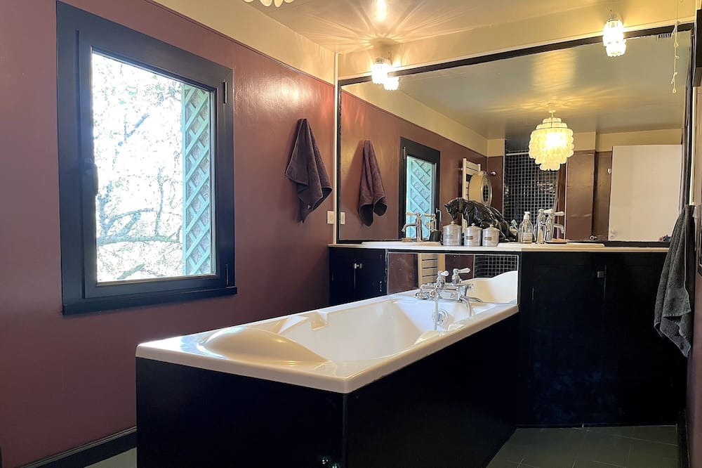 Photo of Bathroom in Boutigny-Prouais