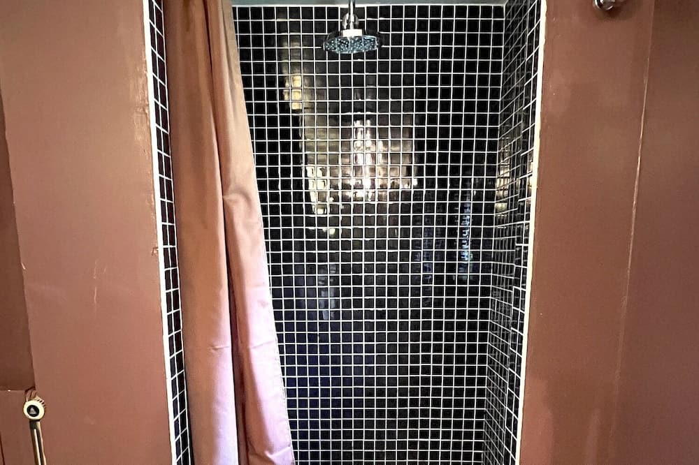 Photo of Bathroom in Boutigny-Prouais