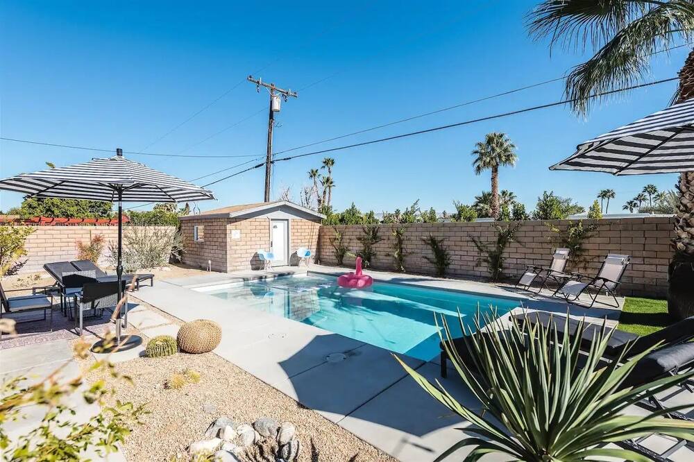 Photo of Outdoor in Desert Park Estates