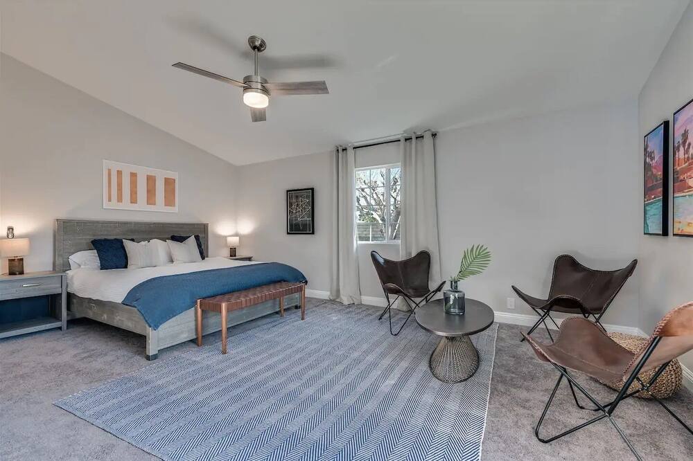 Photo of Bedroom in Desert Park Estates
