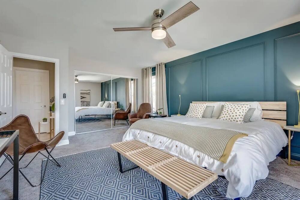 Photo of Bedroom in Desert Park Estates