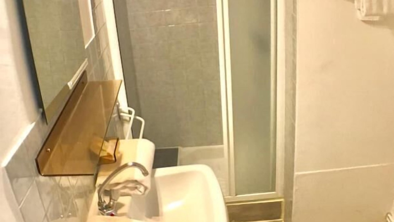 Photo of Bathroom in Ganges