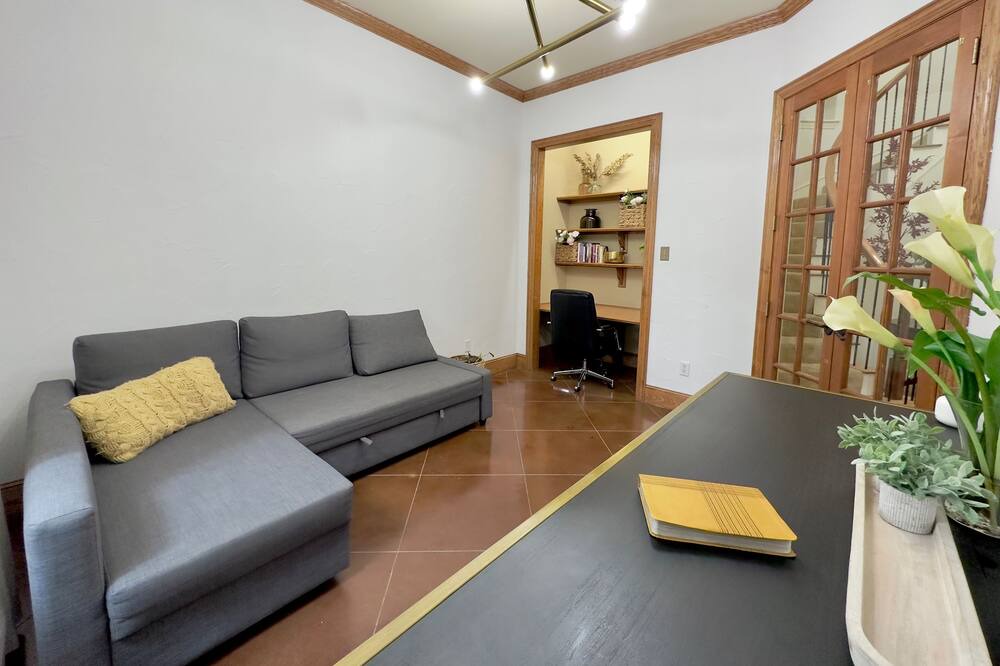 Photo of Livingroom in DeSoto