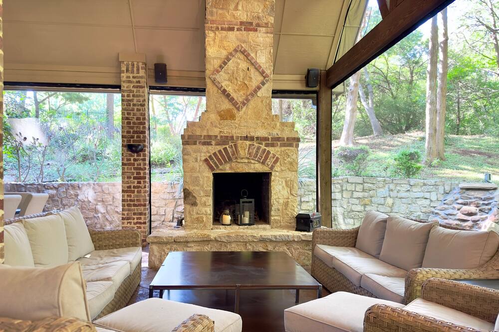 Photo of Livingroom in DeSoto