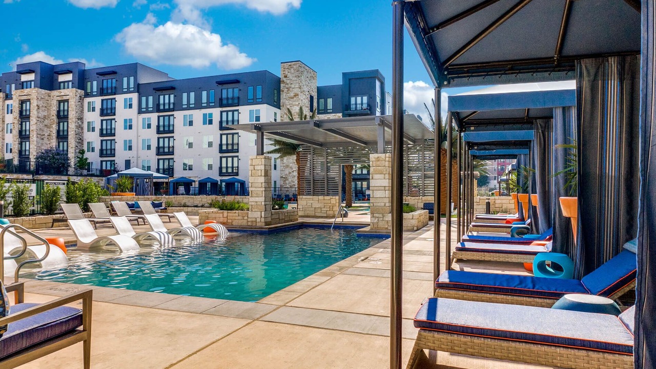 Photo of Outdoor in Addison