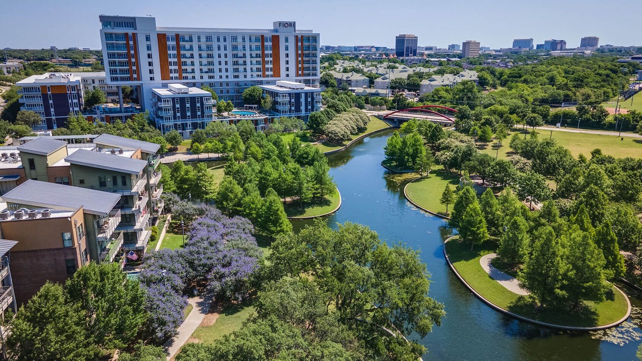 Photo of Outdoor in Addison