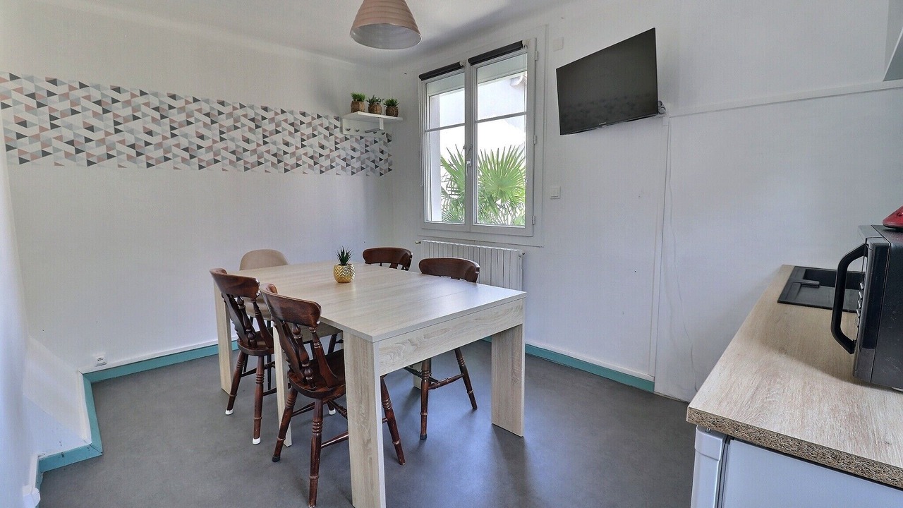 Photo of Kitchen in Saint-Vincent-Sterlanges
