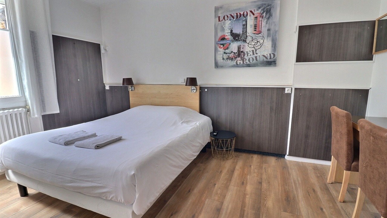 Photo of Bedroom in Saint-Vincent-Sterlanges