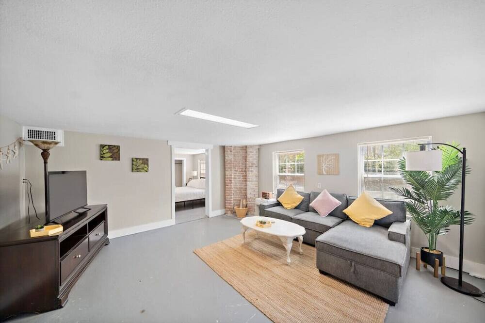 Photo of Others in San Jacinto