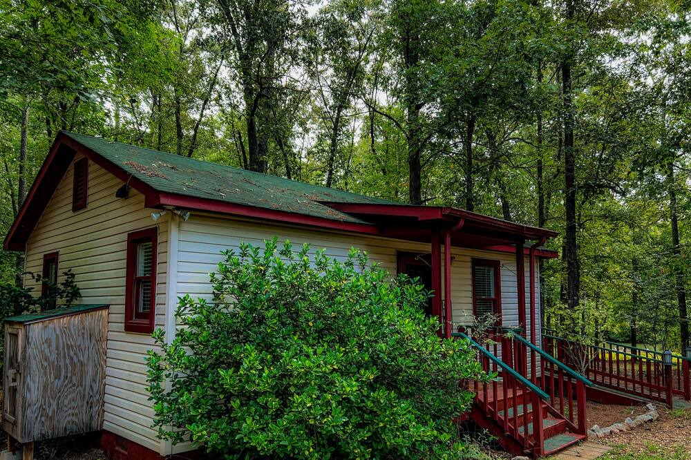 Photo of Outdoor in Hampton