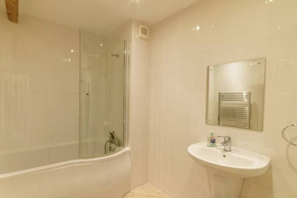 Photo of Bathroom in Reyrevignes