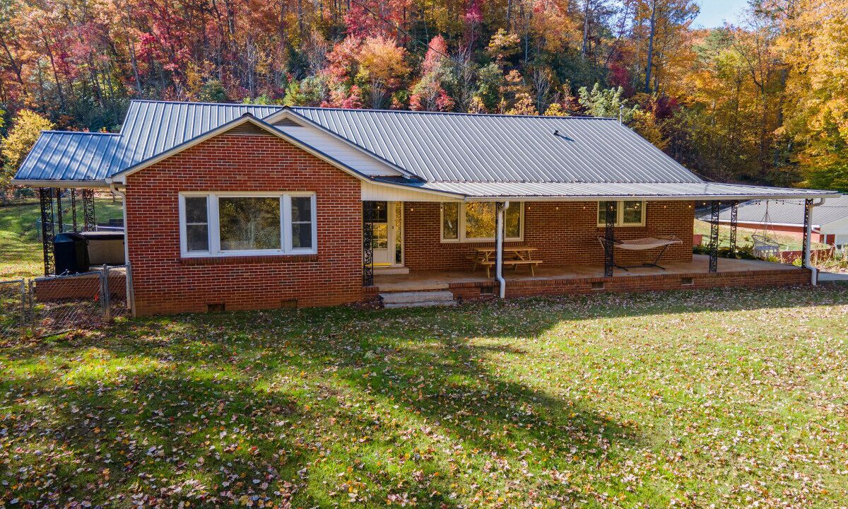 Photo of Outdoor in Balsam Grove