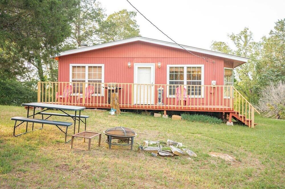 Photo of Outdoor in Oakwood
