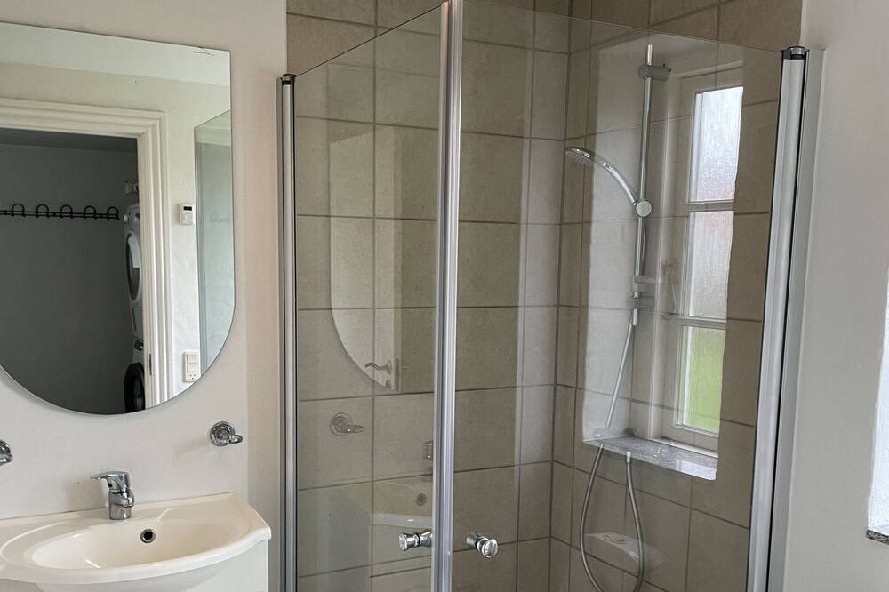 Photo of Bathroom in Knebel
