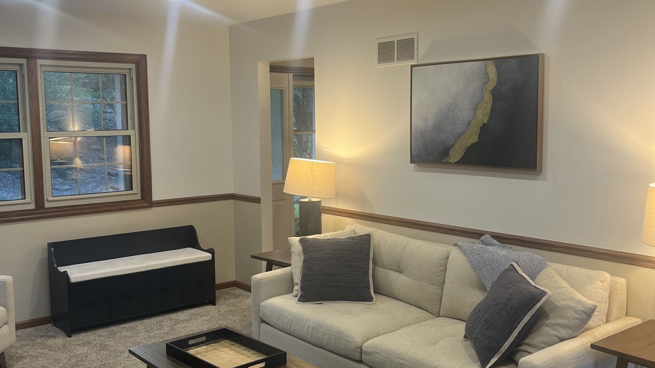 Photo of Livingroom in Bakerstown