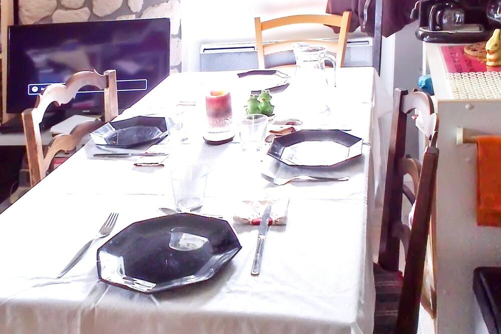 Photo of Livingroom in Le Chesnay