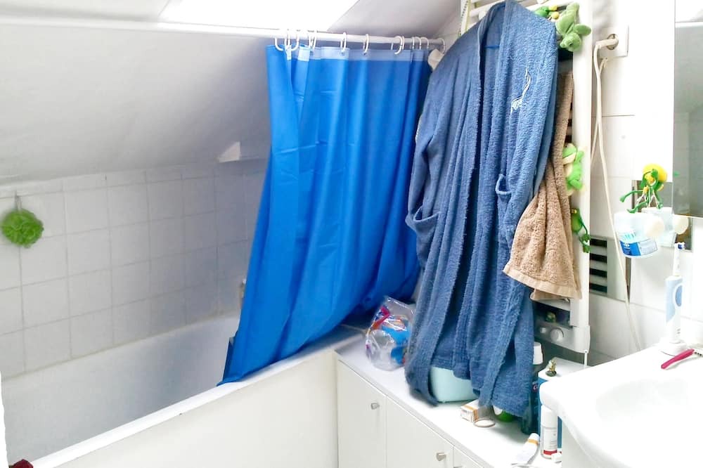 Photo of Bathroom in Le Chesnay
