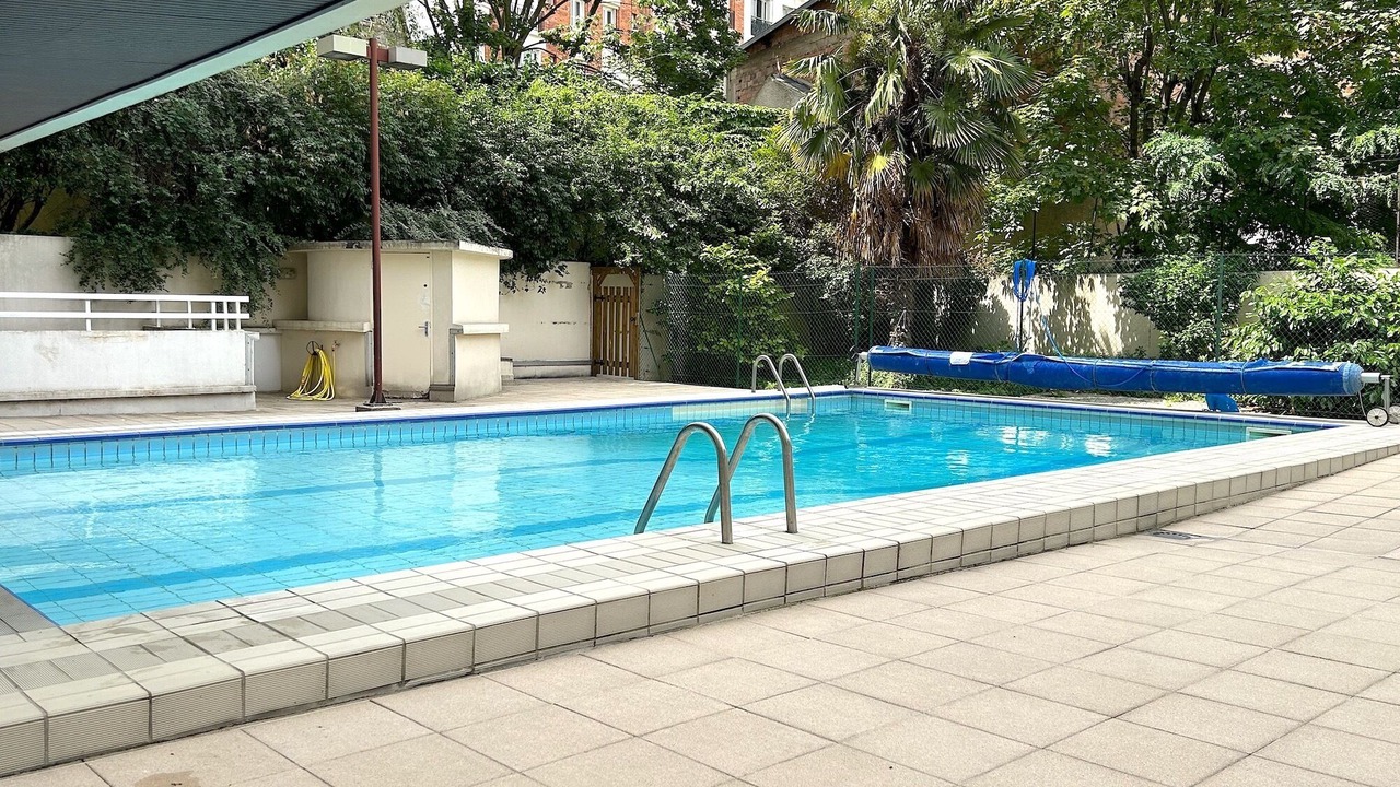 Photo of Outdoor in Quartier des Grandes-Carrieres