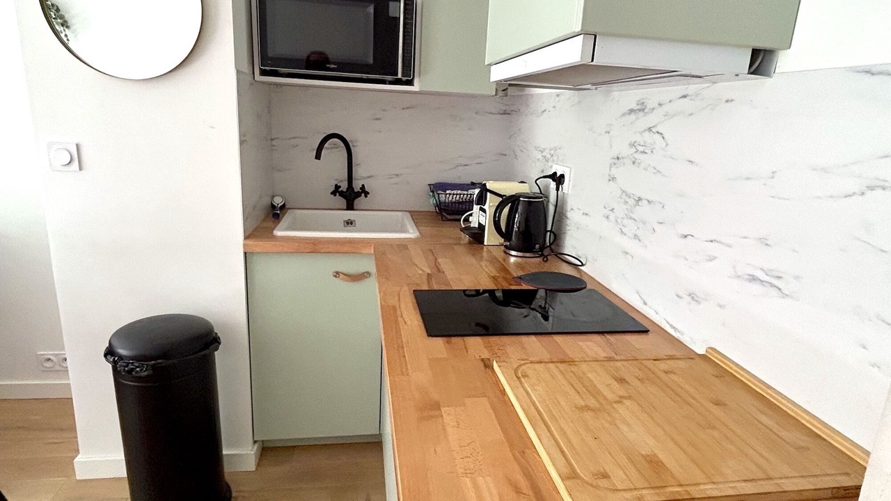 Photo of Kitchen in Quartier des Grandes-Carrieres