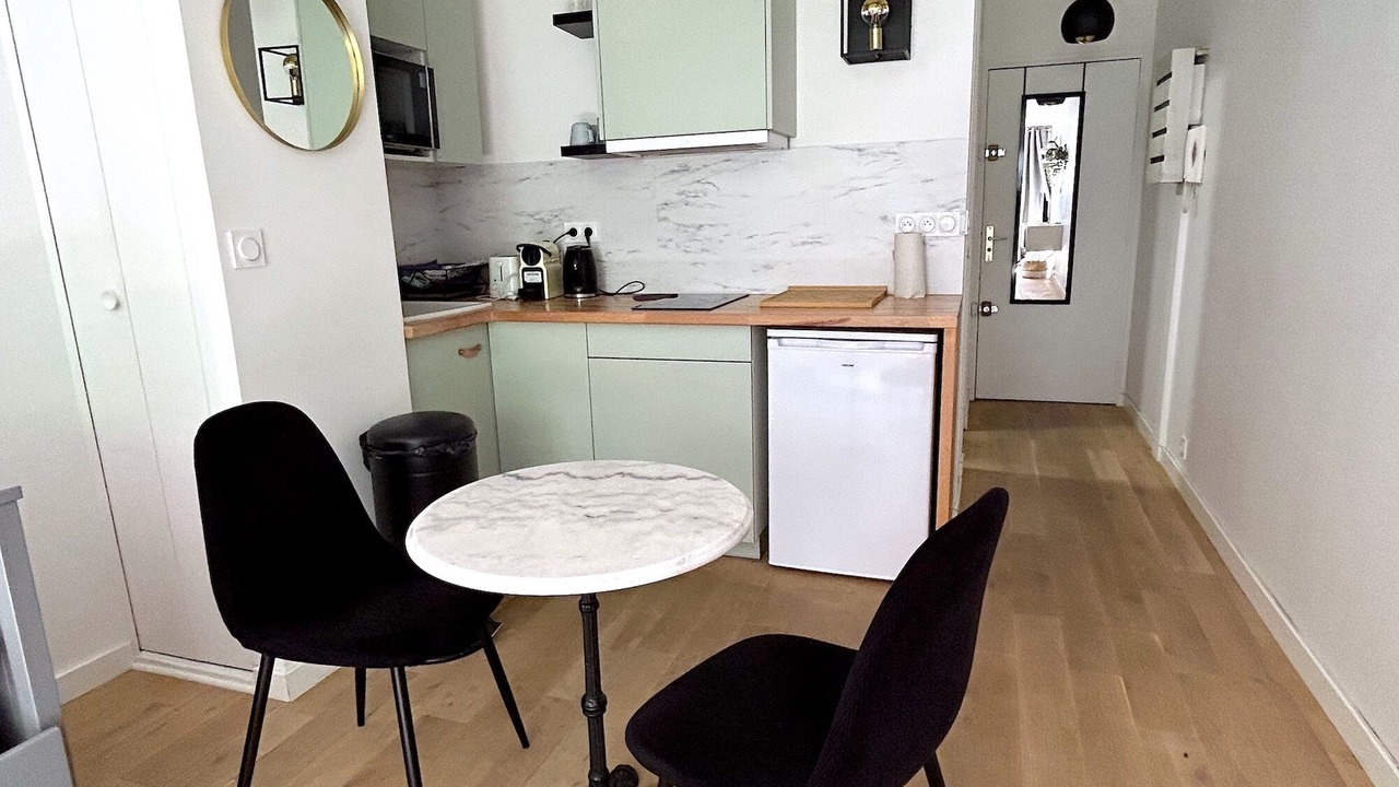 Photo of Kitchen in Quartier des Grandes-Carrieres