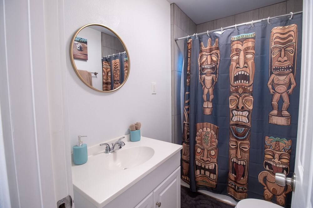 Photo of Bathroom in Gordonville