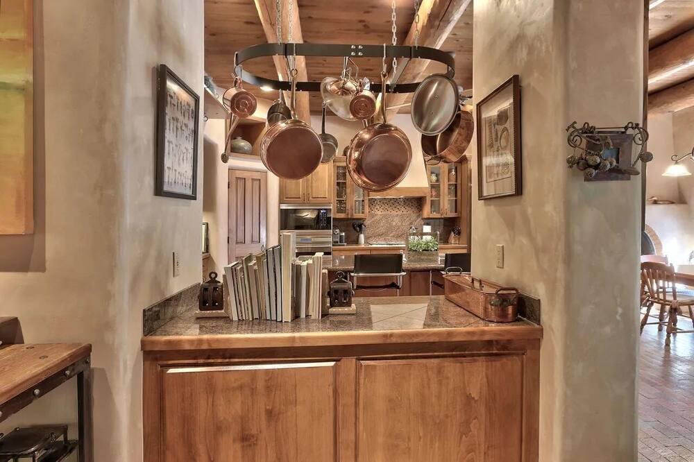 Photo of Kitchen in Los Ranchos de Albuquerque