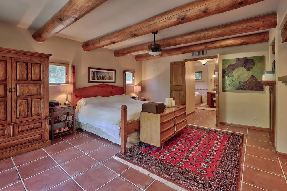 Photo of Bedroom in Los Ranchos de Albuquerque