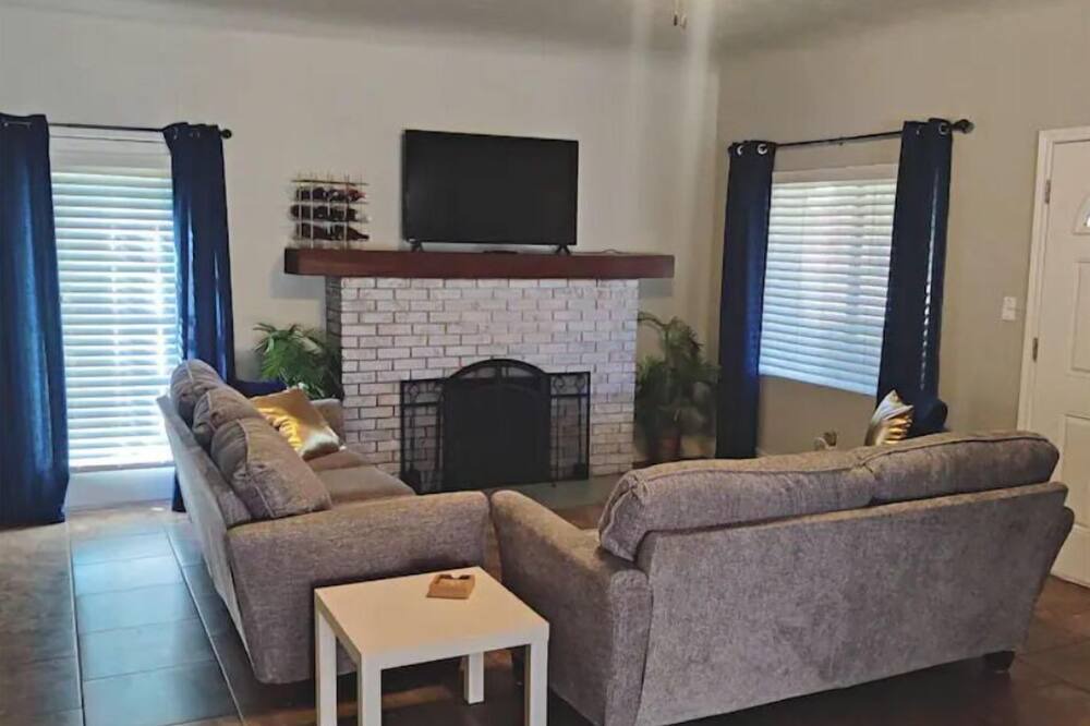Photo of Livingroom in Artesia