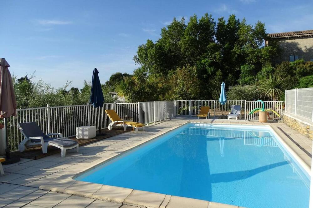 Photo of Outdoor in Cardet