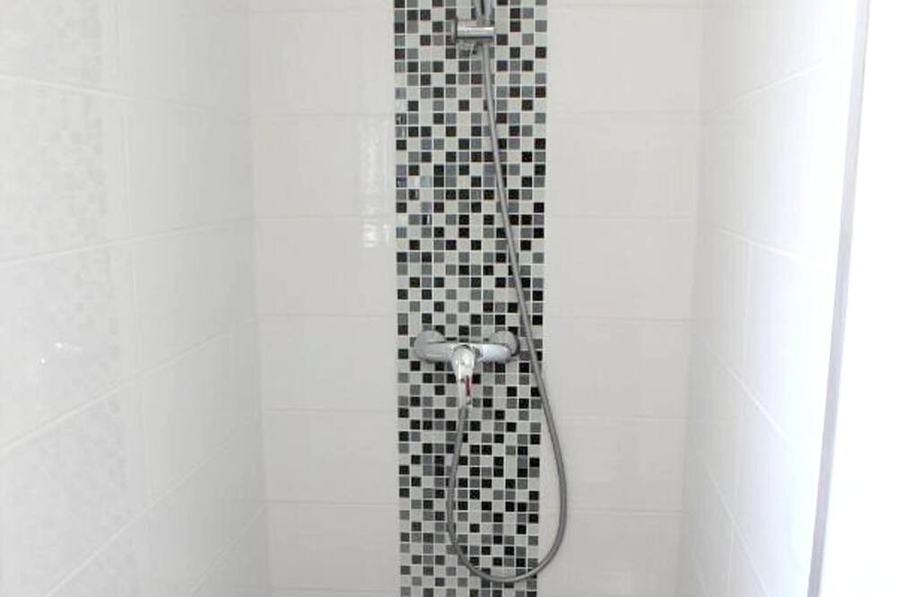 Photo of Bathroom in Marsillargues
