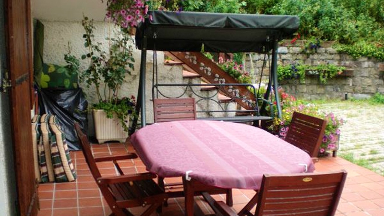 Photo of Outdoor in Esteng