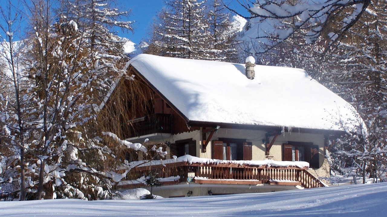 Photo of Outdoor in Esteng