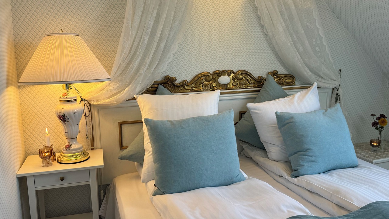 Photo of Others in Rold