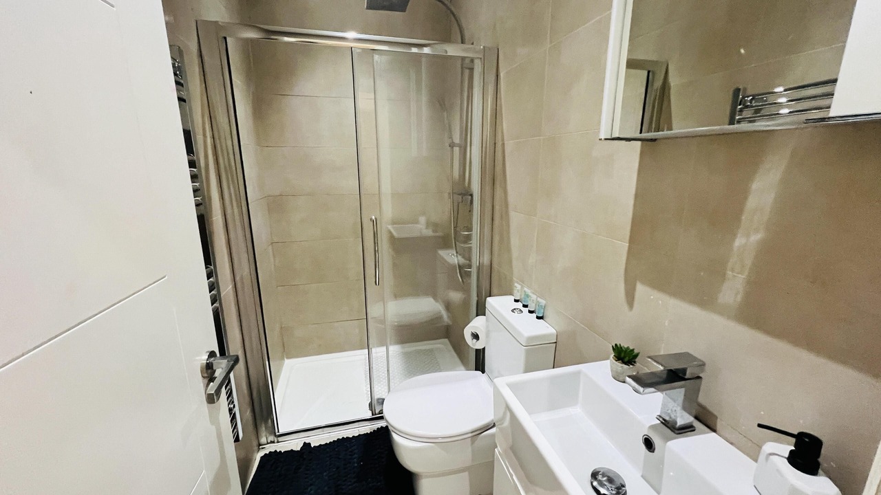 Photo of Bathroom in Ealing