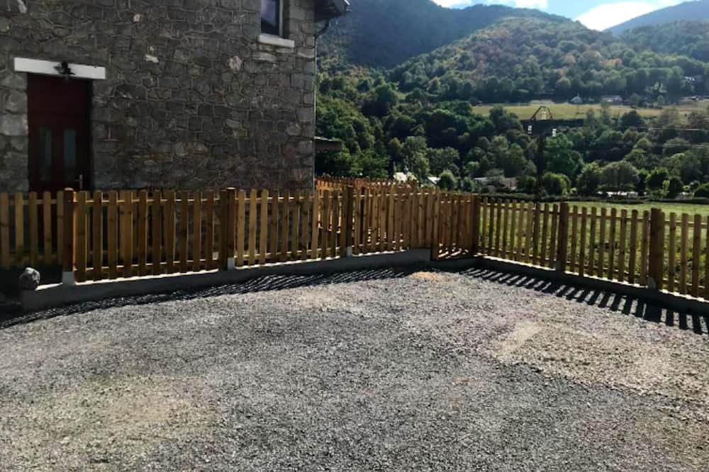 Photo of Outdoor in Heches