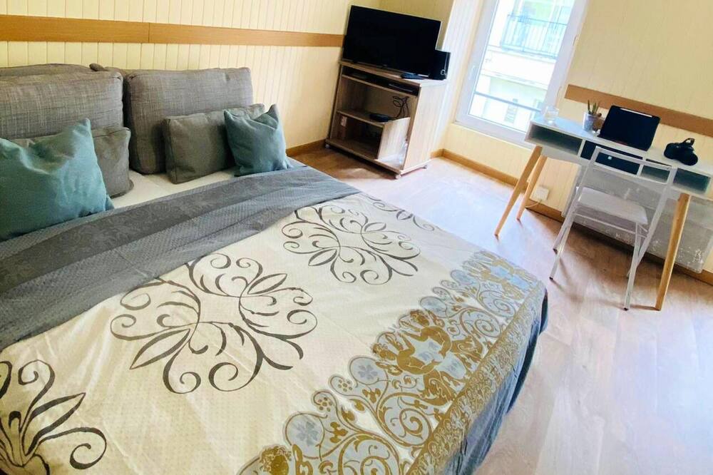 Photo of Others in Rive Droite