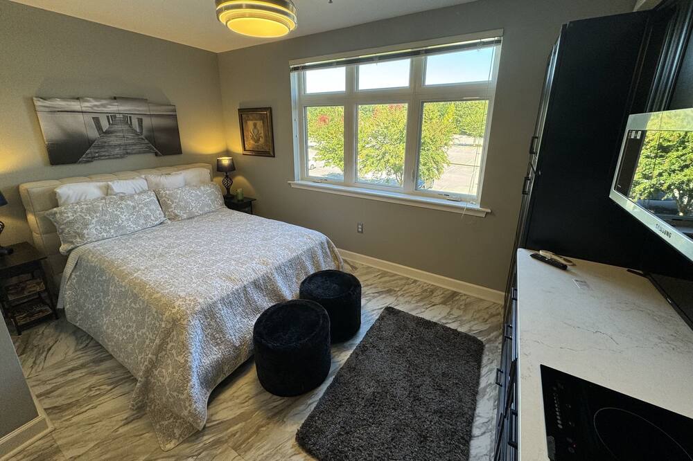 Photo of Bedroom in Smith Mountain Lake