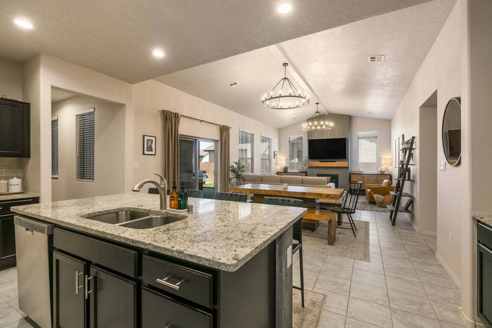 Photo of Kitchen in Mesa Del Sol Innovation Park