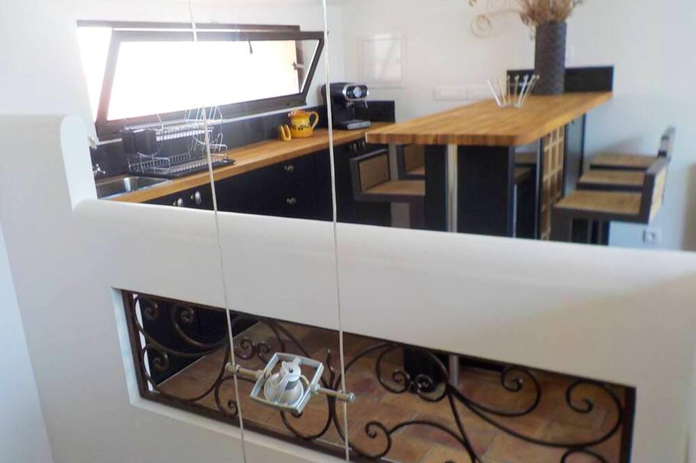 Photo of Kitchen in Chateauneuf-du-Pape