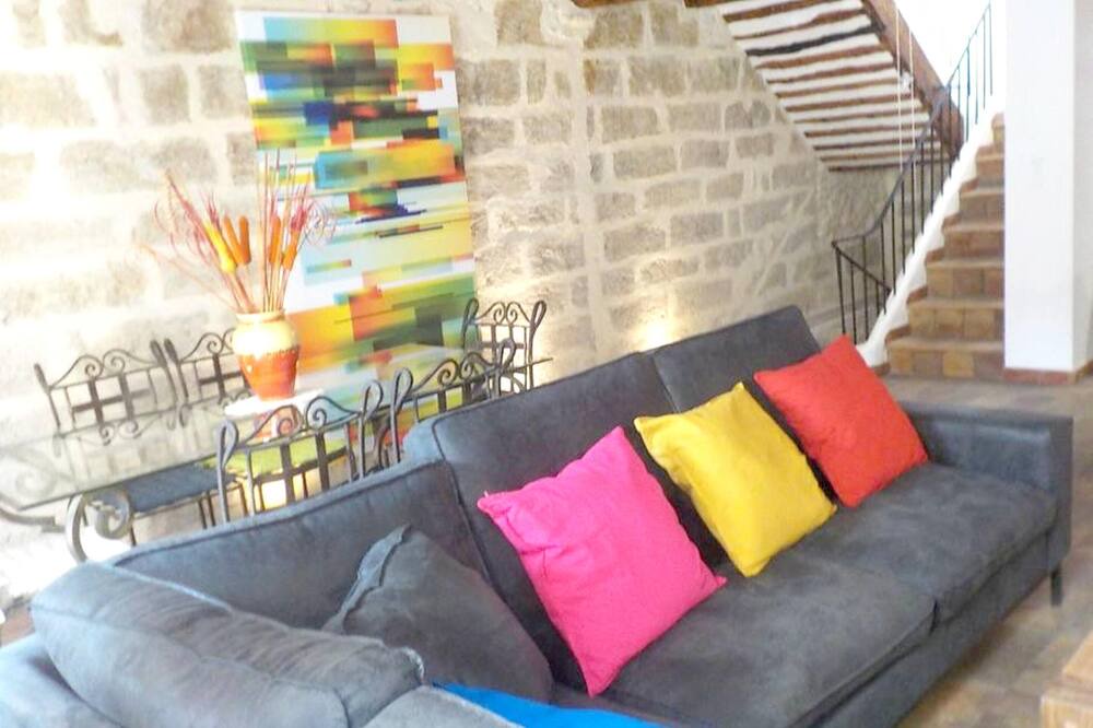 Photo of Livingroom in Chateauneuf-du-Pape