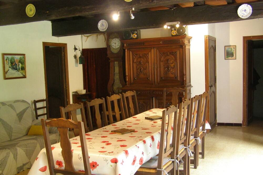 Photo of Livingroom in Camarade