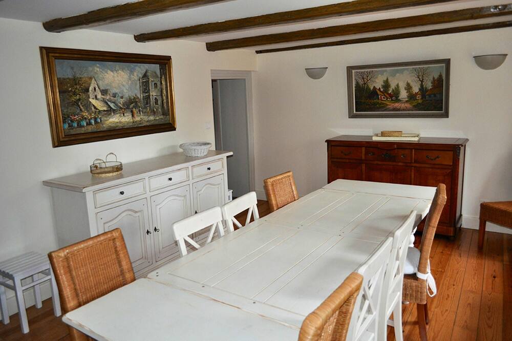 Photo of Livingroom in Taintrux