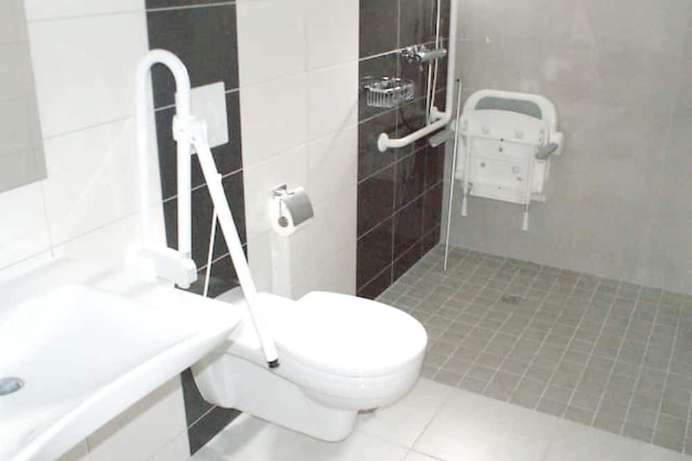 Photo of Bathroom in La Ferriere-aux-Etangs