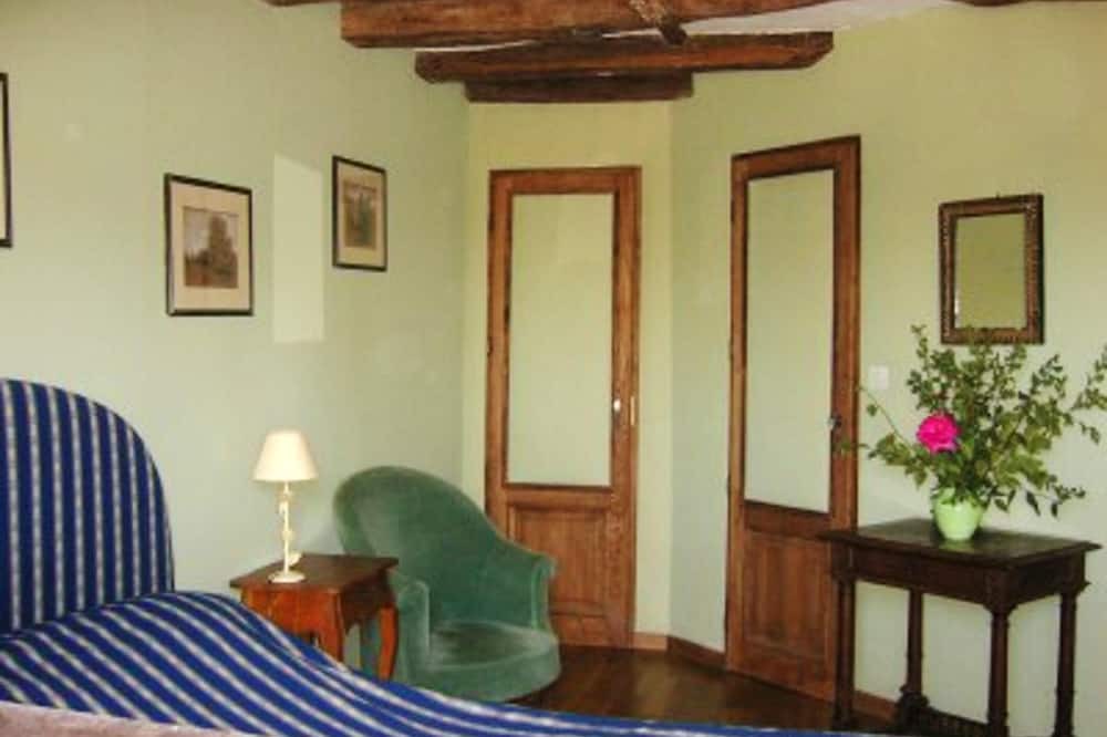 Photo of Bedroom in Daumeray