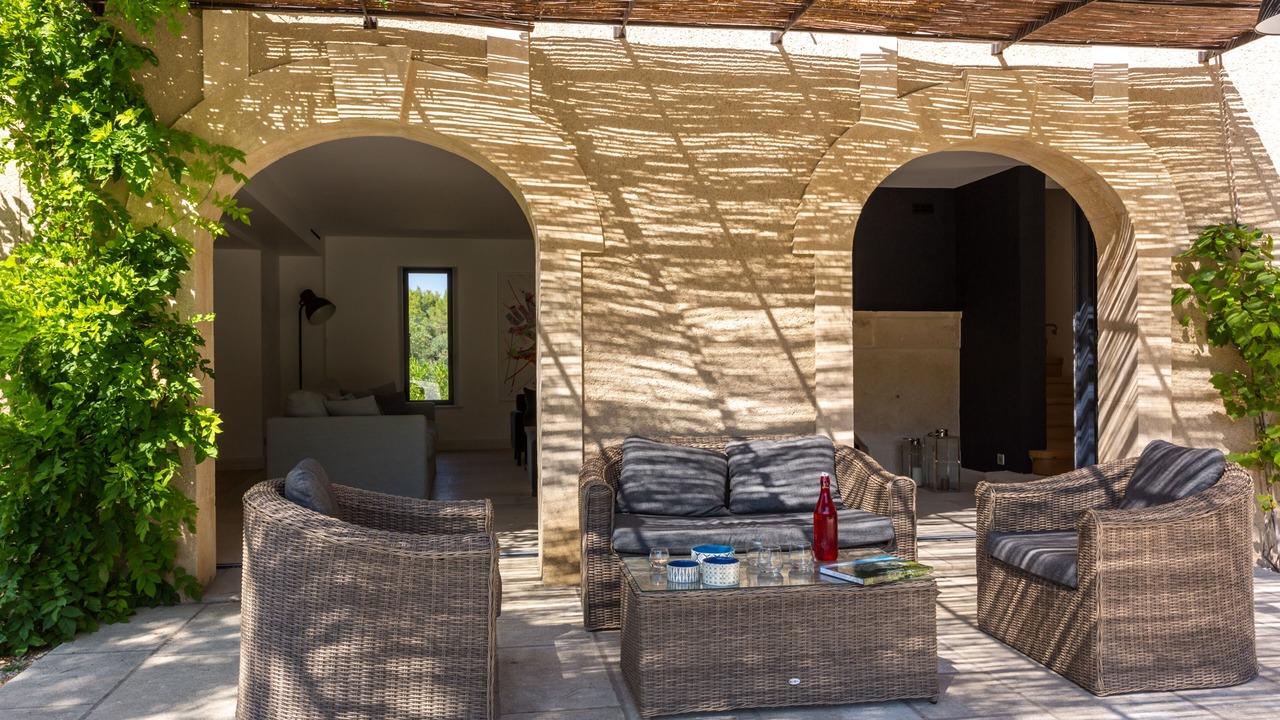 Photo of Patio Balcony in St.-Remy-de-Provence