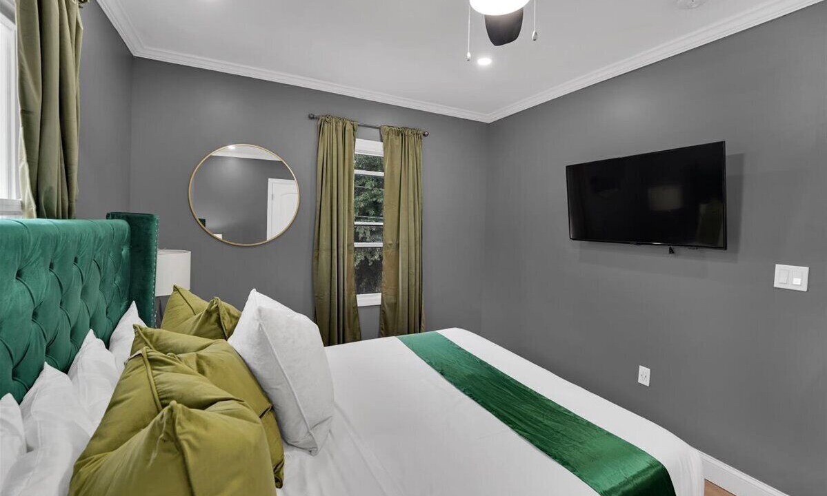 Photo of Others in Vauxhall