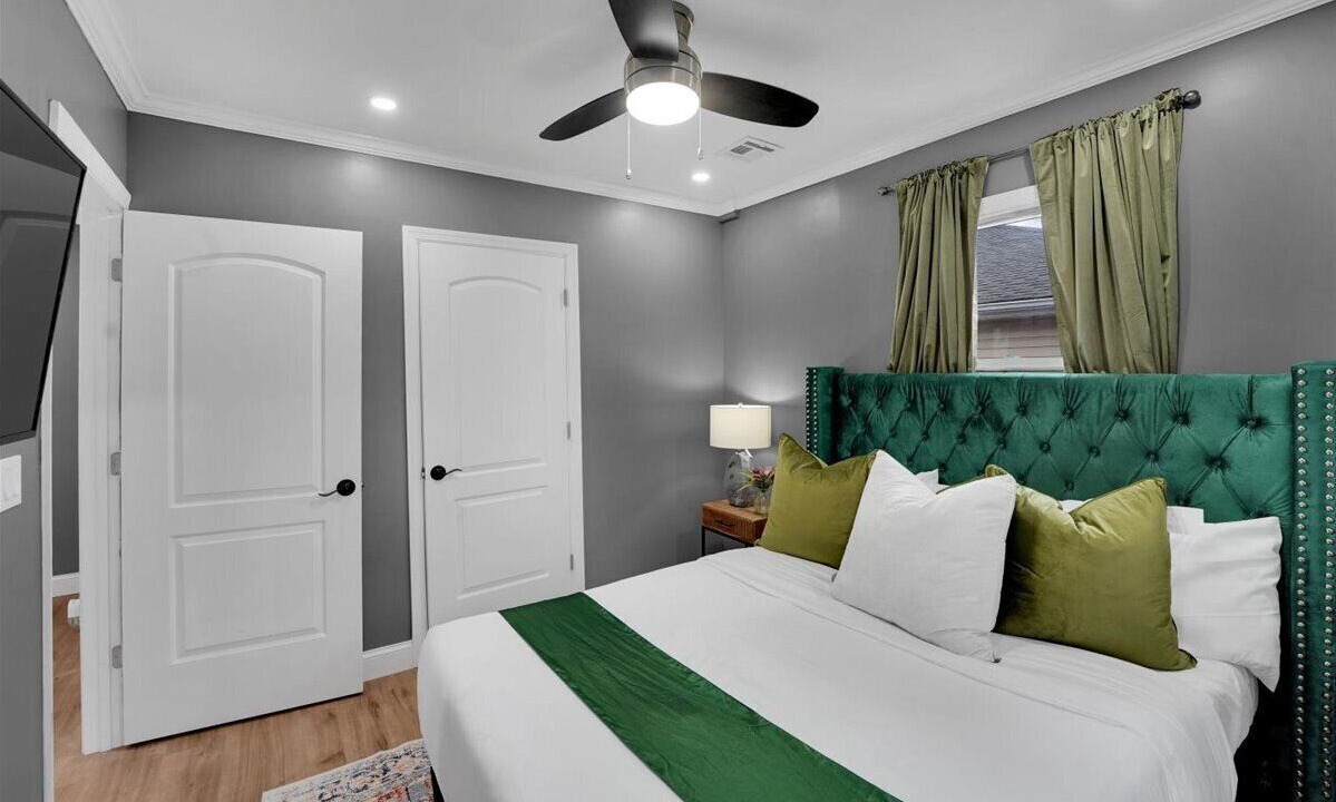 Photo of Others in Vauxhall