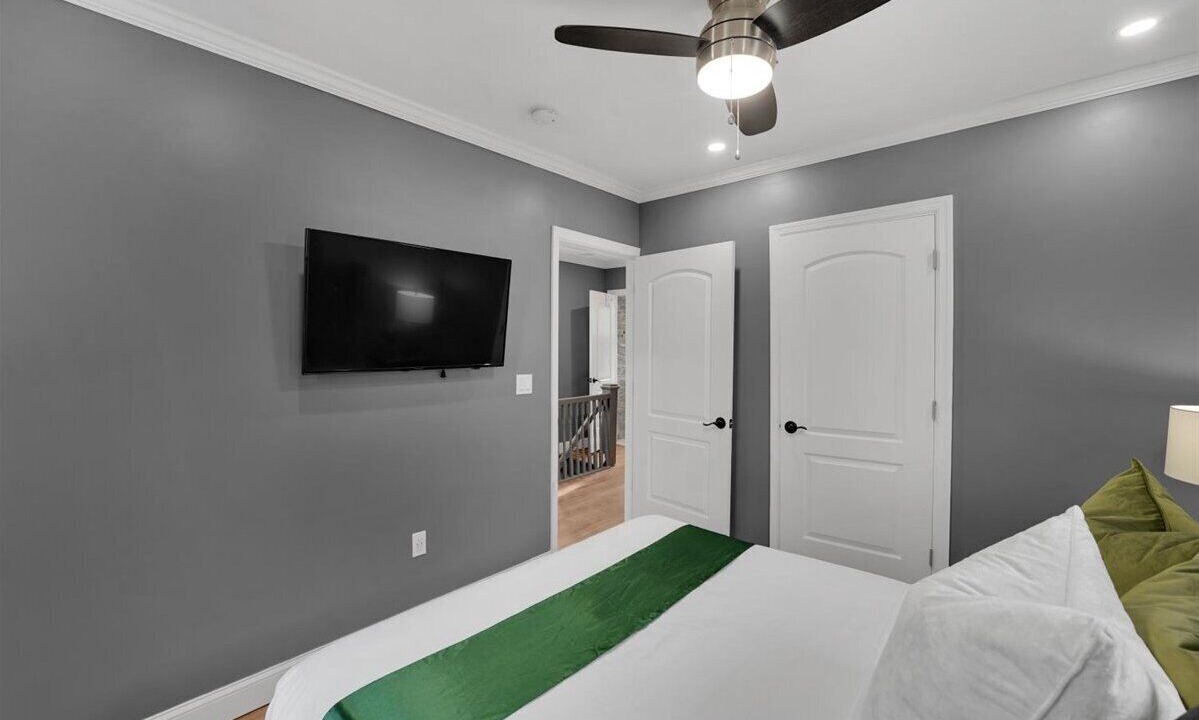 Photo of Others in Vauxhall