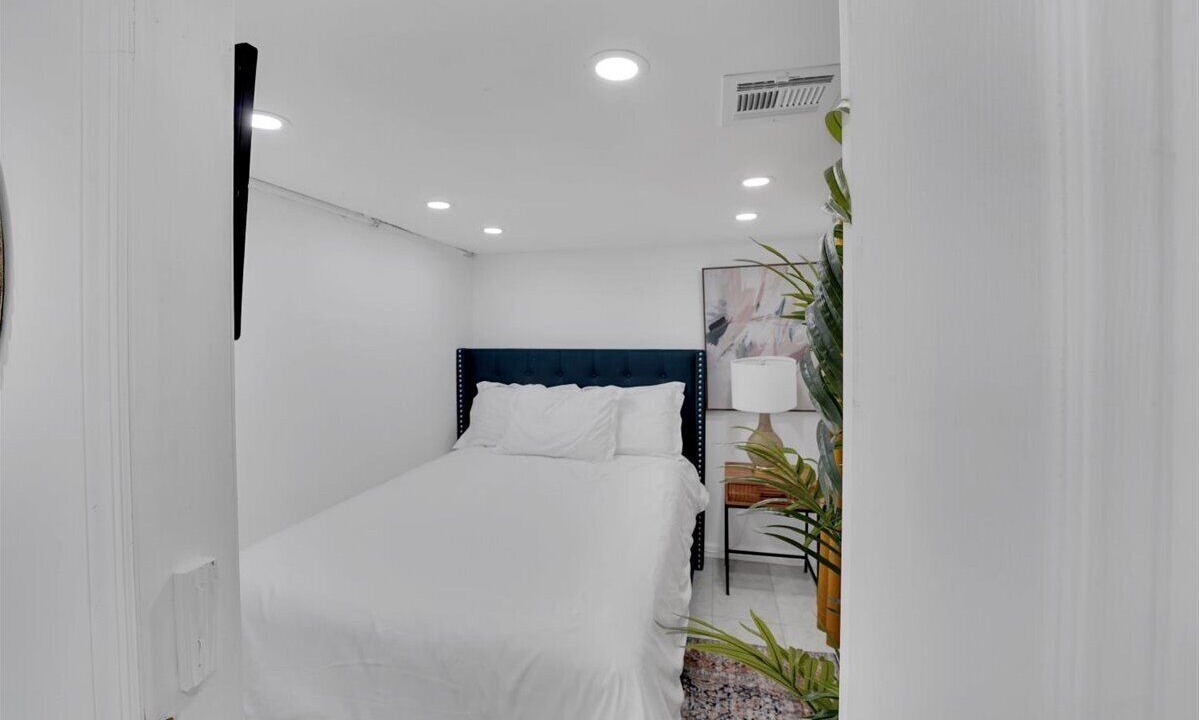 Photo of Others in Vauxhall