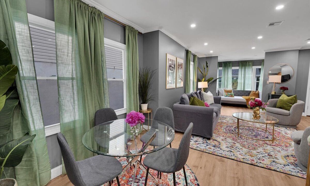 Photo of Others in Vauxhall